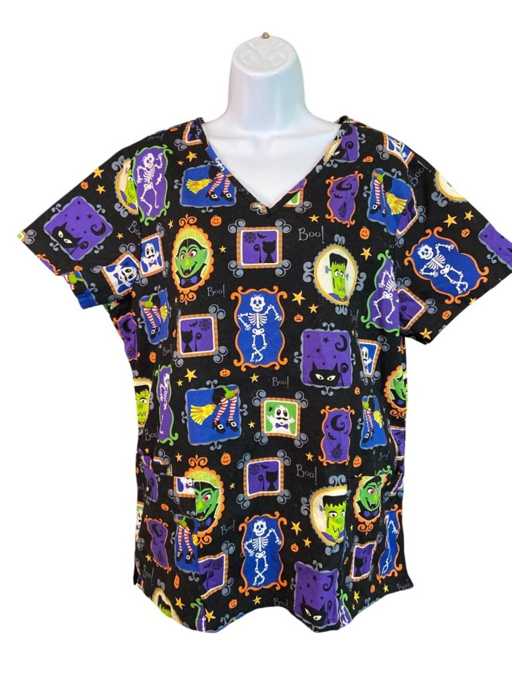 SB Scrubs Halloween Monster Portrait Scrub Top L Black Spooky Nurse